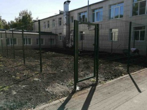 3D заборы для школы 15 метров фото в Клину